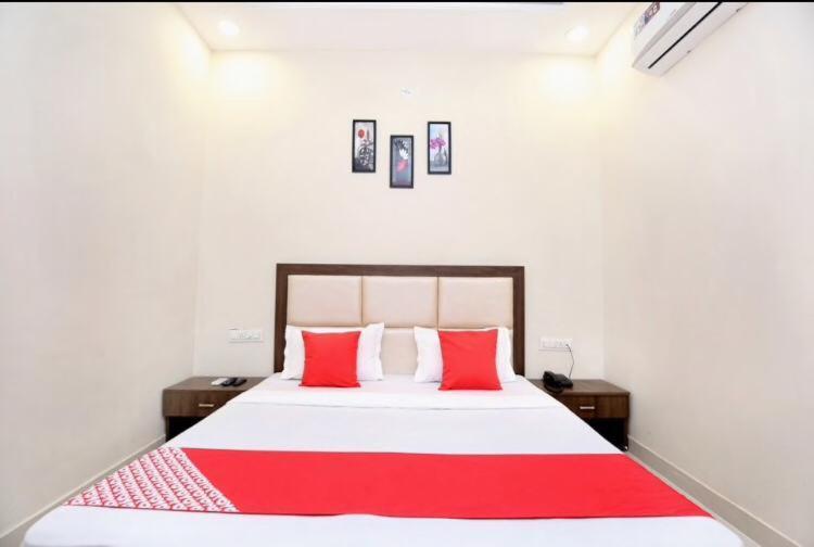 Forever Inn hotel near golden temple Amritsar Eksteriør billede