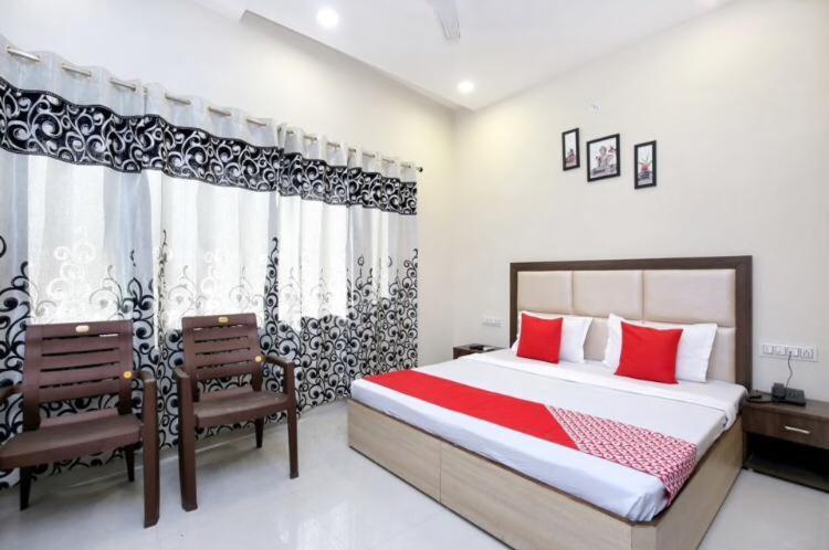 Forever Inn hotel near golden temple Amritsar Eksteriør billede