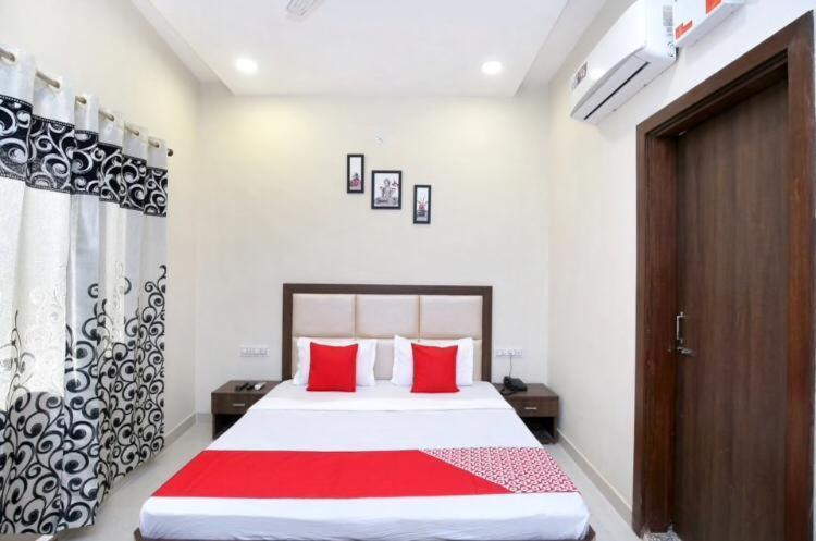 Forever Inn hotel near golden temple Amritsar Eksteriør billede